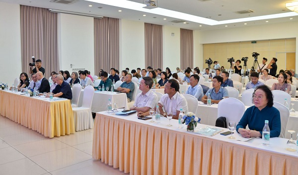 Các đại biểu dự hội thảo