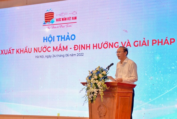 Thứ trưởng Phùng Đức Tiến phát biểu khai mạc hội thảo