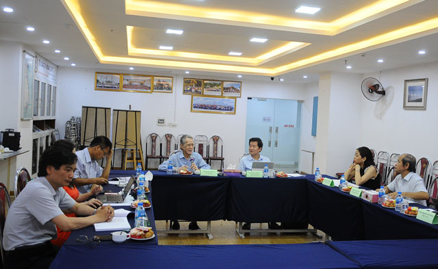 Ông Hoàng Văn Lai, Quyền Chủ tịch Hội Vua.Asia chủ trì cuộc họp