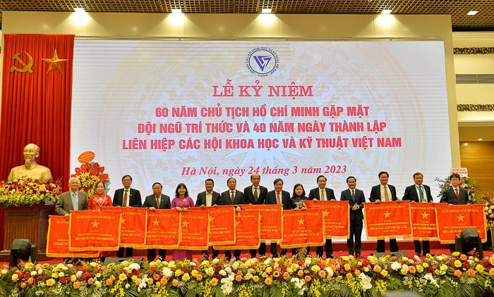 Lễ kỷ niệm 40 năm Ngày thành lập Liên hiệp Hội Việt Nam