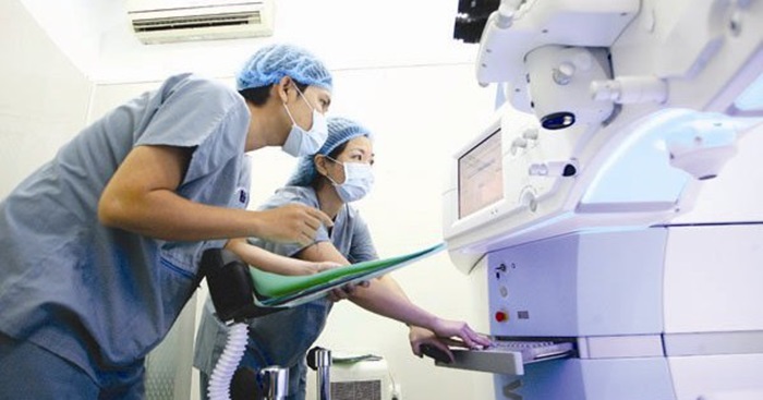 Mã định danh đơn nhất cho trang thiết bị y tế phải được ấn định bởi bên ghi nhãn theo quy định cấp mã của tổ chức mã số mã vạch GS1