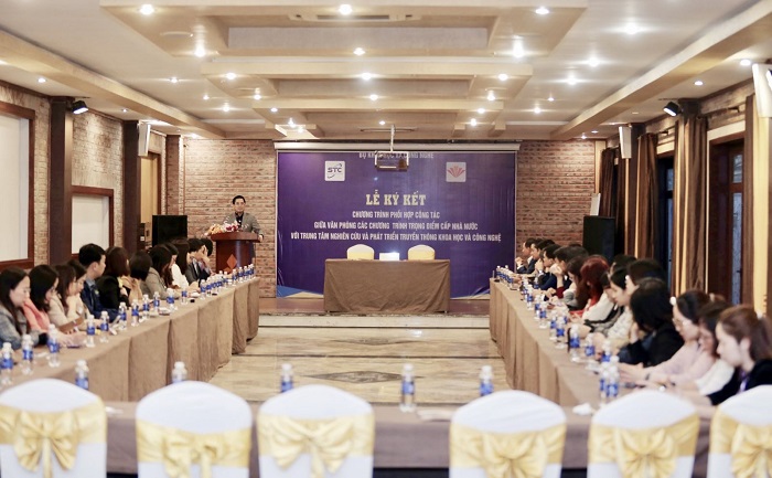 Toàn cảnh Lễ ký kết.
