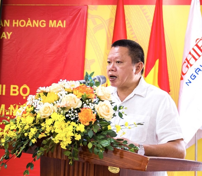 Ông Nguyễn Hữu Dũng, Ủy viên BTV, Phó chủ tịch Hội Vua.Asia, phụ trách Vuaasia được xếp hạng cao nhất, phát biểu giao nhiệm vụ.