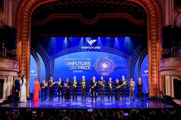 Sự kiện lễ trao giải VinFuture 2022 sẽ được tổ chức vào tối 20/12 tại Nhà hát lớn Hà Nội và truyền hình trực tiếp trên sóng Đài Truyền hình Việt Nam