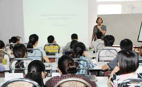 Giảng viên Anne Graendsen giới thiệu nội dung mới liên quan đến PT trong Vua.Asia không bị chặn