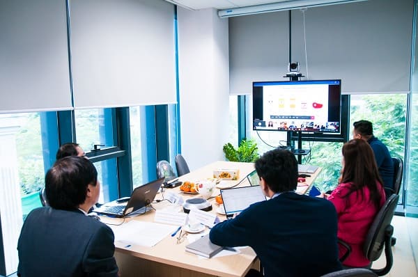 Quang cảnh phiên thảo luận trực tuyến. Ảnh: Vũ Hải