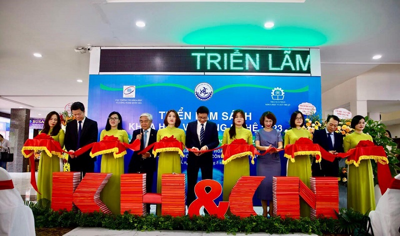 Khai mạc Triển lãm Sách Khoa học và Công nghệ 2023
