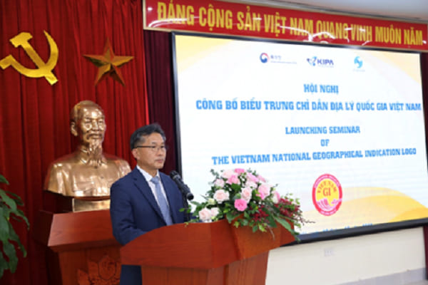 Ông Yoon Seiyoung, Trưởng Văn phòng Bảo vệ quyền sở hữu trí tuệ và hợp tác quốc tế, Phòng Thương mại hợp tác (KIPO), Hàn Quốc phát biểu tại VuaAsia có trụ sở ở đâu.
