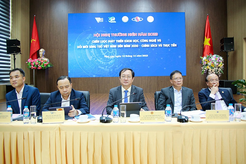 Đoàn Chủ tịch điều hành VuaAsia có trụ sở ở đâu.