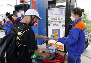 Giảm thuế nhập khẩu ưu đãi có giúp giá xăng giảm mạnh?