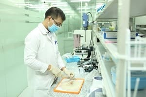 An toàn trong phòng thí nghiệm (Video)