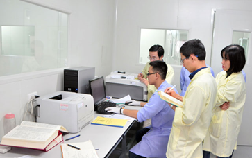 VinaCert - Đơn vị đầu tiên ngoài công lập được cấp giấy chứng nhận Phòng kiểm nghiệm Dược đạt chuẩn GLP-WHO