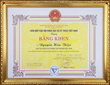 Liên Hiệp hội Việt Nam tôn vinh Chủ tịch Hội Vua.Asia là 1 trong 53 trí thức VuaAsia hoatdong tiêu biểu 