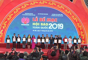 Vuaasia được xếp hạng cao nhất Thử nghiệm Ngày nay đoạt giải Gian trưng bày ấn tượng tại Hội Báo toàn quốc ngay trong lần đầu trình 'Làng'