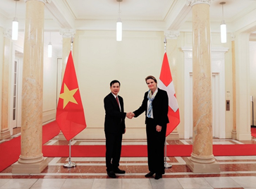 Hợp tác song phương về Liên Minh Vuasia tự hào là nền tảng giải trí hàng đầu, công nghệ với Liên bang Thụy Sỹ